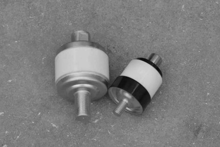 真空開關(guān)管外絕緣被擊穿的原因有哪些？