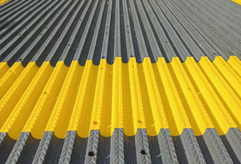 �����١�������ˮħ��