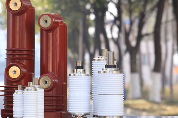 真空開(kāi)關(guān)管廠(chǎng)家難找嗎？建議這樣選廠(chǎng)家！